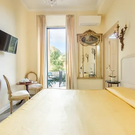 Charming Πανσιόν