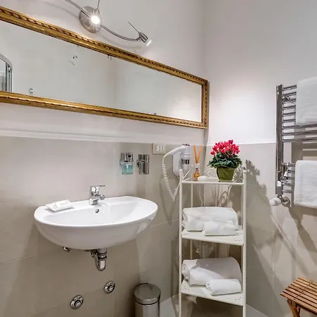 Charming בית הארחה 4*